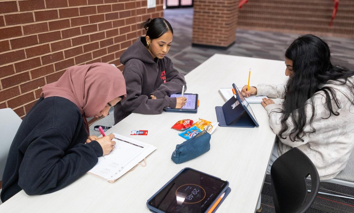 What is the best way to conclude an essay effectively